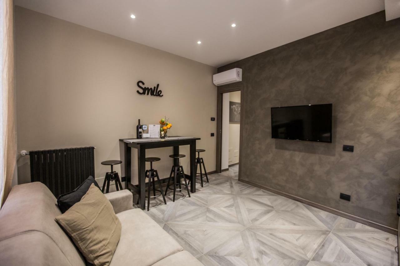 Castle Apartment Near Duomo ميلان المظهر الخارجي الصورة