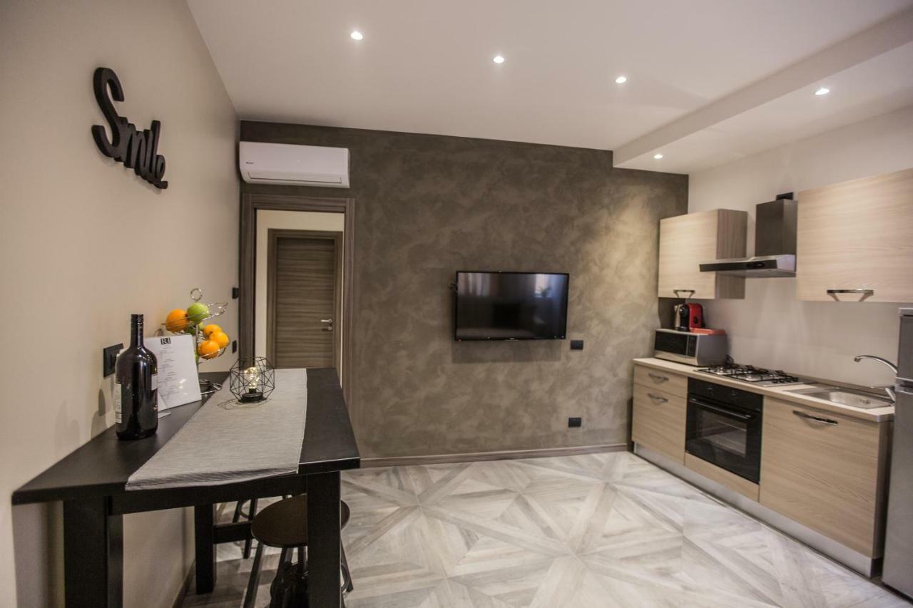 Castle Apartment Near Duomo ميلان المظهر الخارجي الصورة
