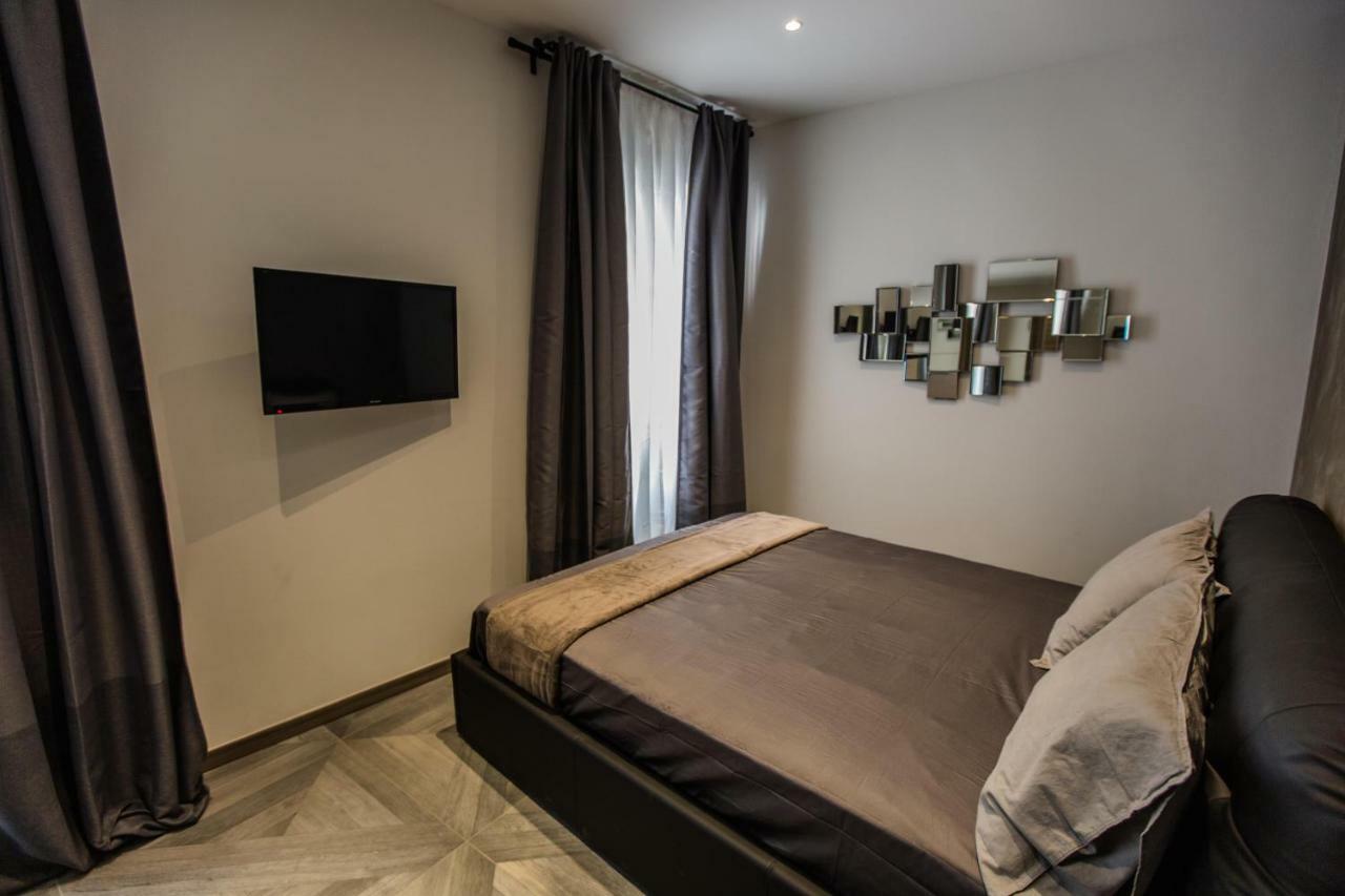 Castle Apartment Near Duomo ميلان المظهر الخارجي الصورة